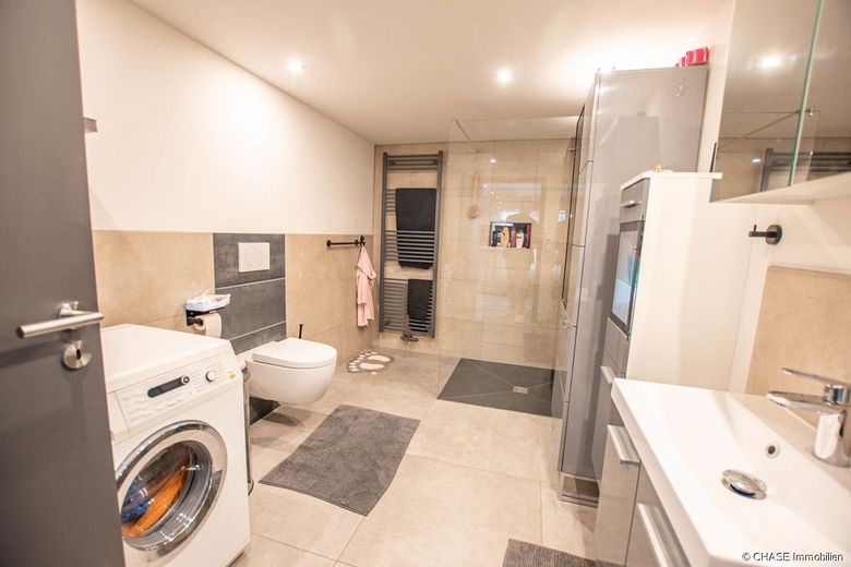 Einmalige Gelegenheit: Sanierte Mühle und Scheune in direkter Weserlage - Wohnen in H.O., Fuhlen! – Badezimmer Wohnung 5