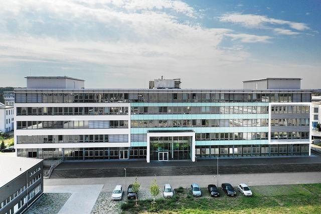 Einzelbüros All Inclusive mit Klima ! Letzte Büros! 14m² 21m² oder 36m²! – Gebäude