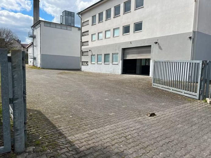 Vielseitig nutzbare Gewerbehalle 1.000  qm mit 3 t Laufkran bei Weilburg - provisionsfrei – Foto 2