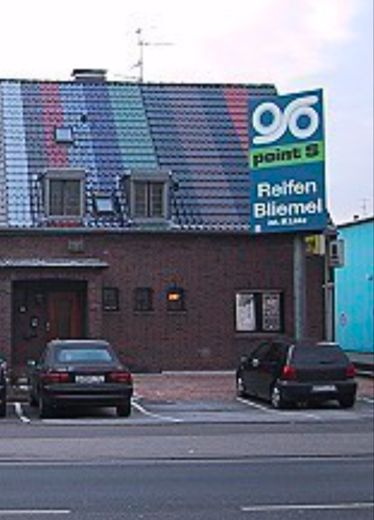 3 Familienhaus zu verkaufen – Eingang