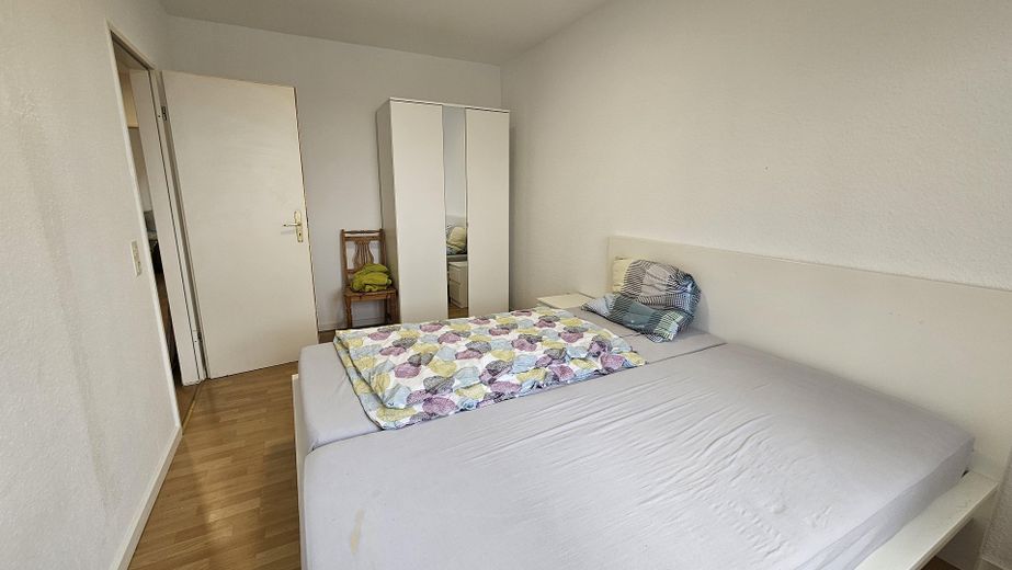 Zentrale 2 Zi.Wohnung · 62 m² · direkt am Bahnhof, ohne Zuglärm · Balkon – Schlafzimmer 2