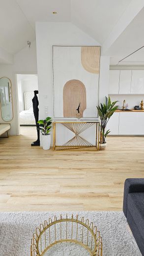 Exklusiv #Provisionsfrei# Neubau Dachgeschoss Wohnung vollmöbliert mit Dachterrase – फोटो 2