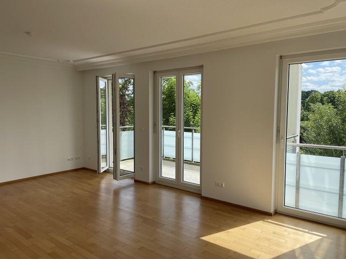 Wohnzimmer (Südwest-Seite)