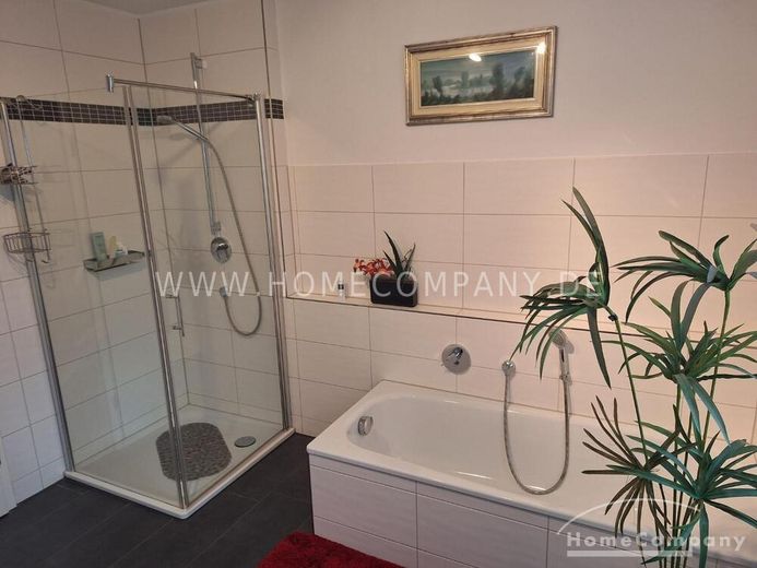 Kelsterbach 8072708 - Maison mitoyenne d’extrémité meublée dans un quartier résidentiel calme – 92bccd02139c0a24452a3599ab65a28fb7d35eb1.jpg