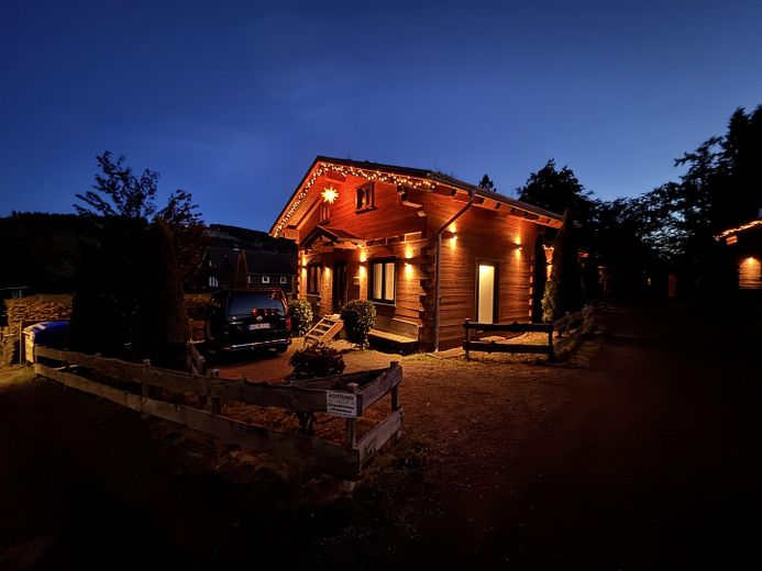 6 casas de troncos/casas de vacaciones con muy buena rentabilidad, en ubicación privilegiada. Venta individual o conjunta posible. – Foto 19