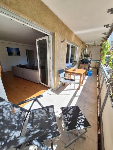 Gözde Südweststadt'ta 3 odalı daire – Balkon