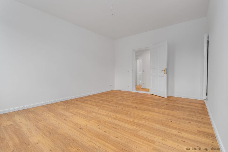 Habitación de 21 m² en piso compartido en un edificio antiguo completamente rehabilitado, primera ocupación en un nuevo piso compartido de 3 personas en Köpenick – Zimmer 1