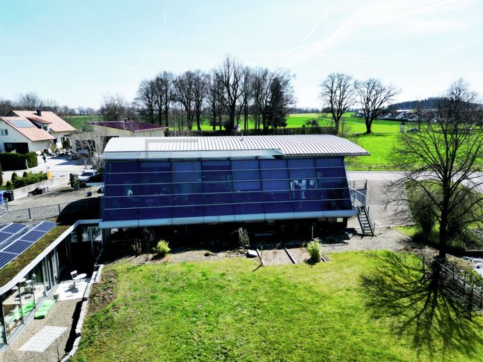 Modern. Flexibel. Repräsentativ. - Büro- und Gewerbefläche mit Weitblick – Gartenansicht