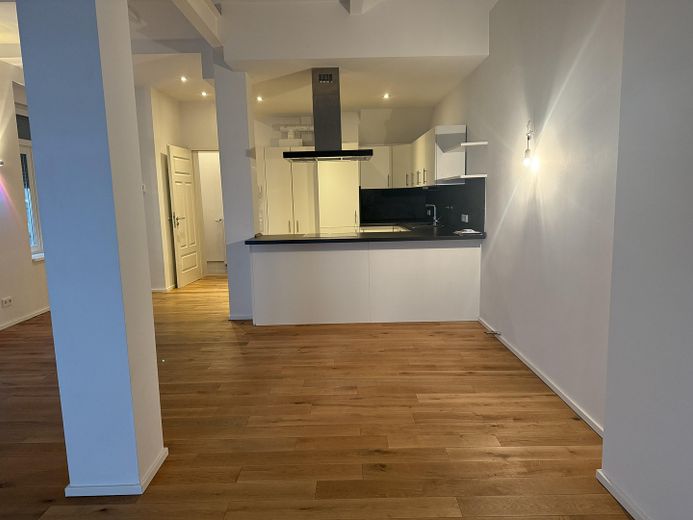 Saniertes Stadthaus FFM-Höchst-Nähe Bahnhof – WohnKüche EG