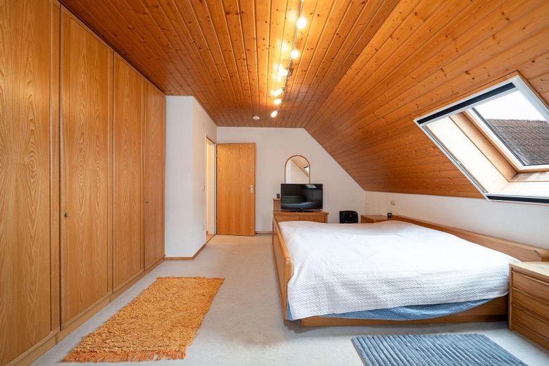 Große Penthouse Wohnung mit Blick über Radolfzell – Schlafzimmer