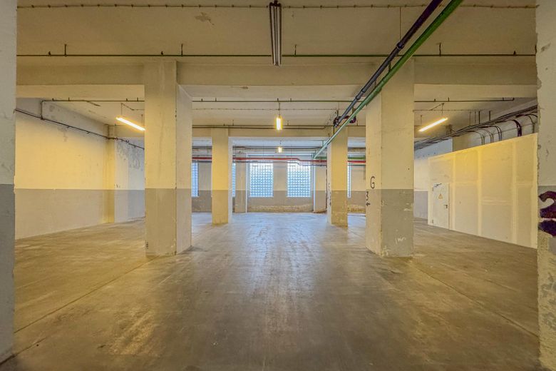 ALMACÉN – 130 m² – TRANSITABLE – IDEAL PARA EMPRESAS ARTESANALES – PLAZA DE APARCAMIENTO opc. – SERVICIO DE SEGURIDAD – Lagerfläche -130 m² - Foto 2