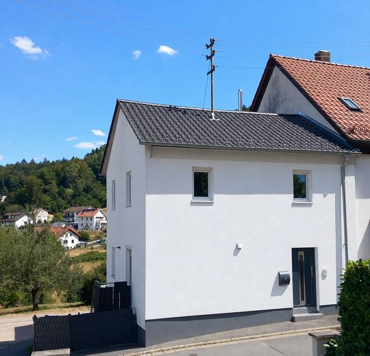 Kernsaniertes Einfamilienhaus mit Ausblick in ruhiger Lage – Foto 3