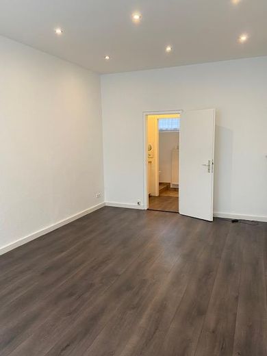 Neuhausen’da, Erzgießereistraße’de ofis/muayenehane veya stüdyo! Yeme-içme işletmesi mümkün değildir! – Fotoğraf 1