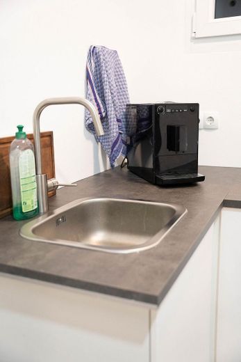 1 monolocale (arredato) in ottima posizione / incluse tutte le spese accessorie e il Wi-Fi – Küche 