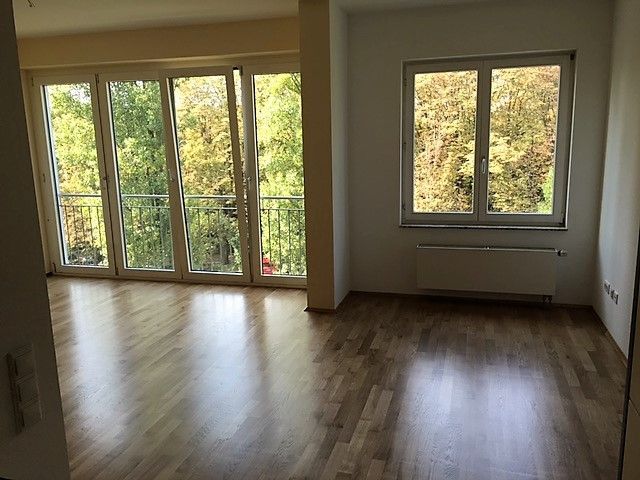 72 qm - Fürstenbergerstr. 168, 60323 Frankfurt mit Concierge – Wohnzimmer, Eßzimmer