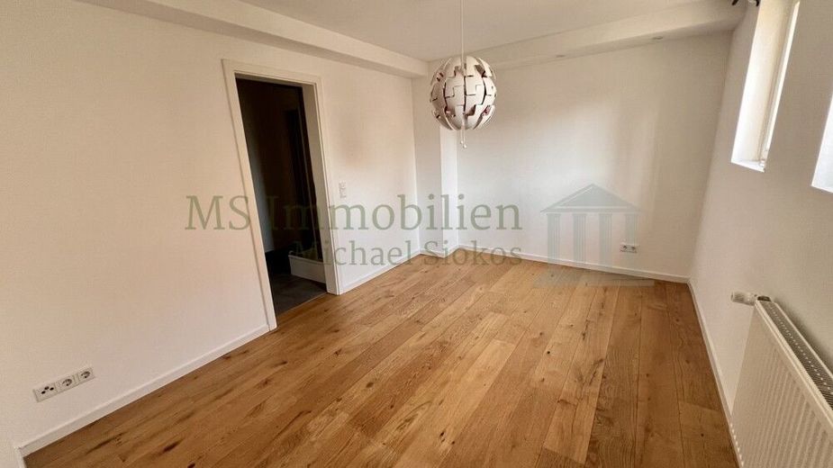 *** Denkmalgeschütztes EFH + Dreifamilienhaus im Herzen von Lampertheim *** – EFH EG Zimmer 1