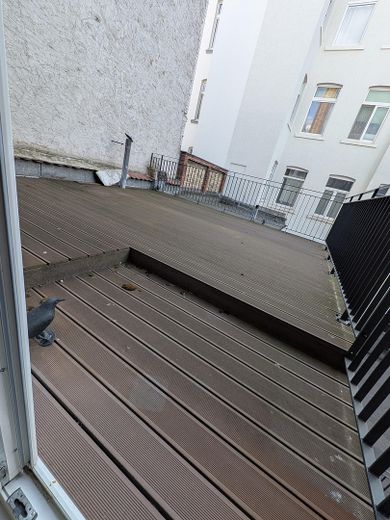 Top 5-Zimmer KfW Wohnung mit Küche, Balkon Bodenheizung in bester Lage von Wiesbaden Mitte – Balkon