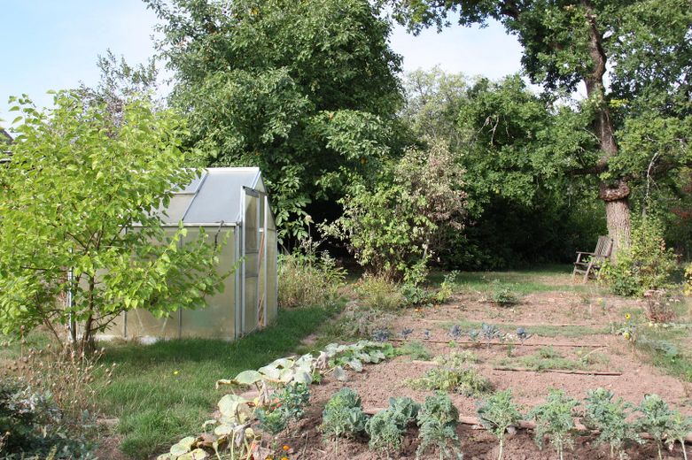 Büyük bahçeli ve ayrı girişli daireli A Plus enerji kimlik belgeli kır evi – Nutzgarten