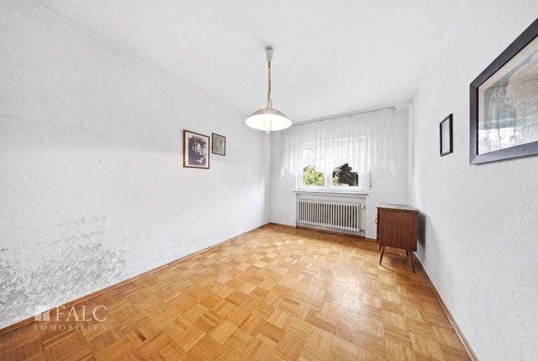 Traumhaus in Traumlage zu verkaufen – Kinderzimmer EG