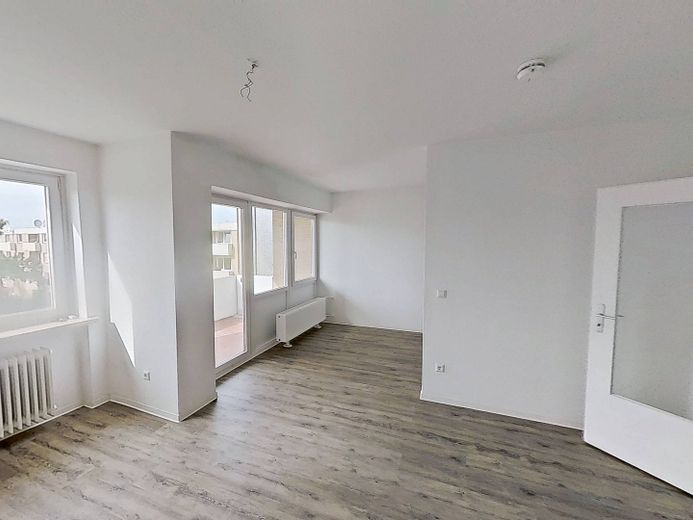 Apartamento individual bien distribuido con BALCÓN – Ansicht I: Wohn- und Schlafbe…