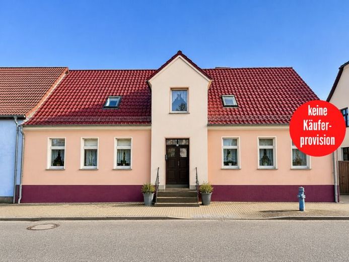 HORN IMMOBILIEN ++ großes Einfamilienhaus in Brüssow bei Löcknitz – Foto 1