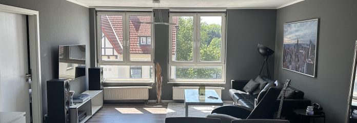 Luminoso apartamento de 2 habitaciones con amplia zona de estar y plaza de garaje subterráneo en Witten Annen – Wohnzimmer