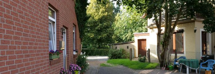 Zugang zum hinteren Grundstück