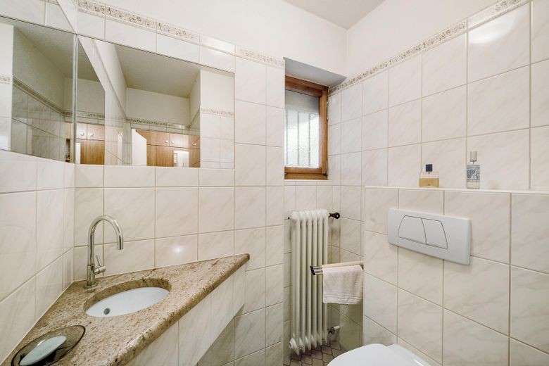 Gäste-WC Erdgeschoss