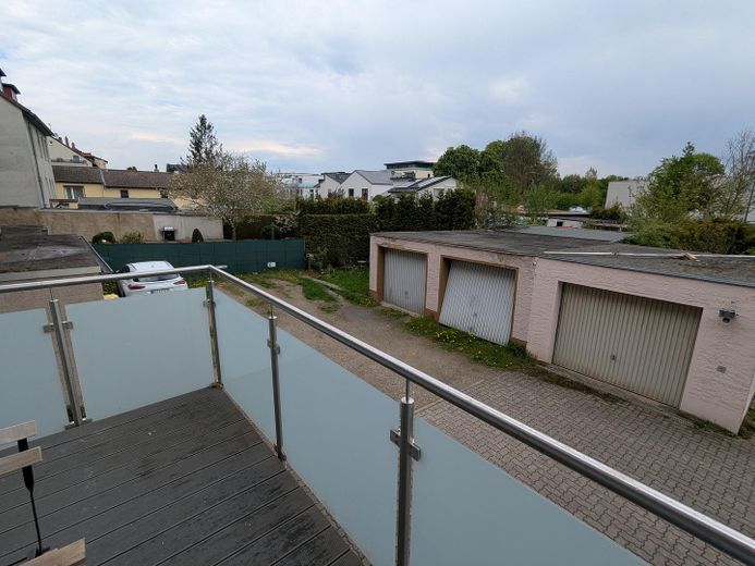 3 locali, cucina, bagno, balcone, fascino d’epoca, posto auto, Moritzberg – Balkon
