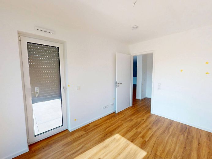 ++Exklusiv wohnen: top-moderne 3-Zimmer-Wohnung mit EBK, Balkon & 2 Bädern++ – Ansicht II: Schlafzimmer I