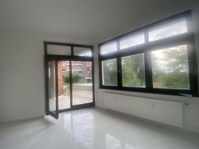 Wohnzimmer zum Balkon