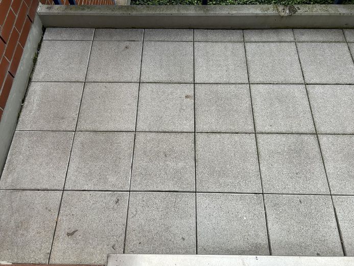 Penthouse tarzında tamamen yenilenmiş ve boş (kiralanmamış) – Balkon