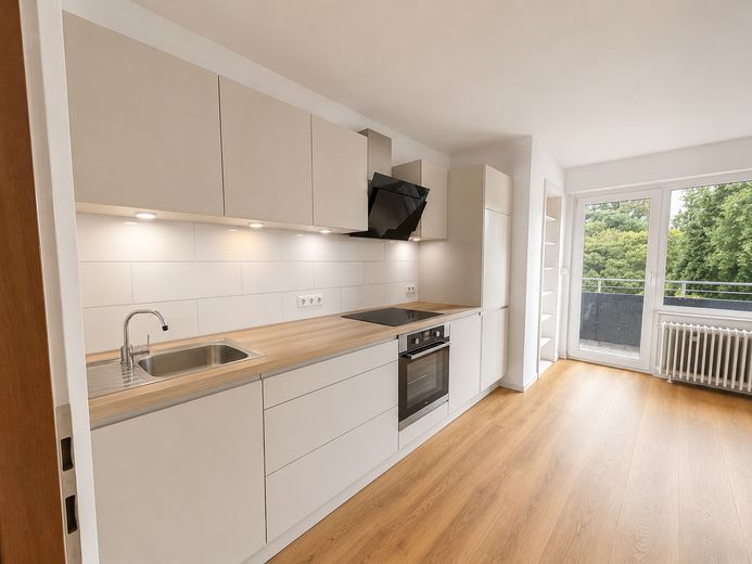 Appartamento ristrutturato di 3,5 locali con balcone a Oberhausen, garage su richiesta – Küche - Beispiel