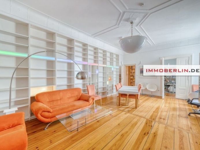 IMMOBERLIN.DE - Fascinante vivienda antigua familiar con estuco en una ubicación popular – Foto 1
