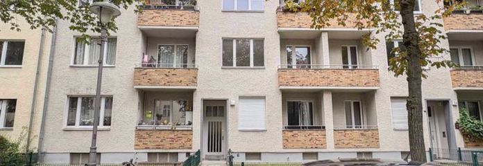 Gotowe do zamieszkania: wymagające modernizacji mieszkanie 3,5-pokojowe z 2 balkonami