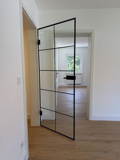 💖 EINZIGARTIGE 3-RAUM-EIGENTUMSWOHNUNG - DIREKT VOM EIGENTÜMER 💖 – Glastür im Wohnzimmer