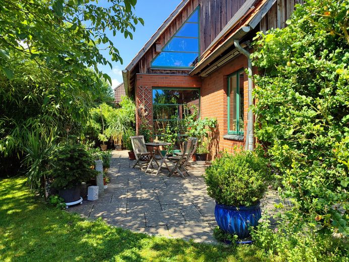 Ökologisch nachhaltiges Niedrigenergiehaus - gesund wohnen mit Lehm – Terrasse