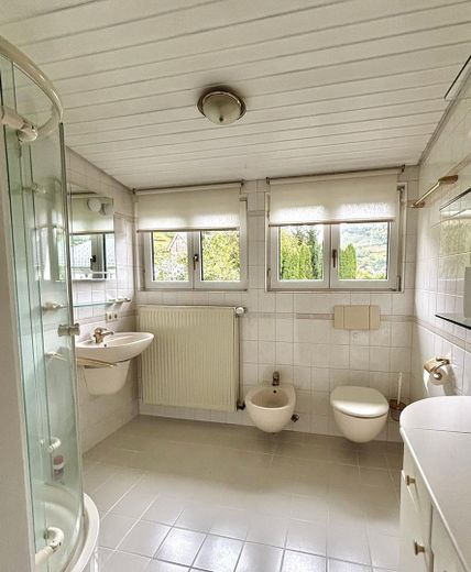 Badezimmer im OG