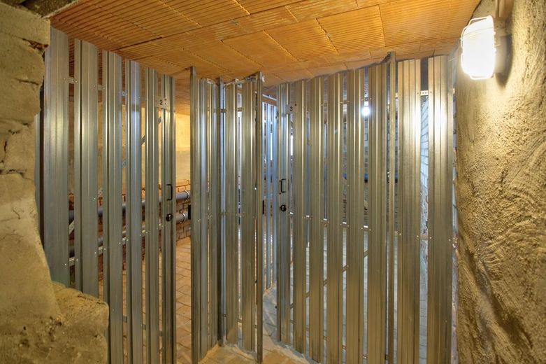 Neu sanierte 2-Zimmer-Wohnung mit Luxus-Einbauküche und Balkon – फोटो 20