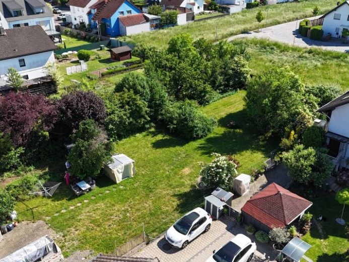 Baugrundstück mit bestätigtem Vorbescheid für Einfamilienhaus in Bruchköbel – Foto 1