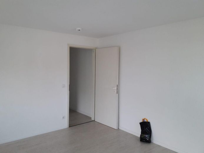 Wohnzimmer mit Bick zum Flur