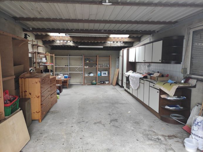 Garage mit Sommerküche