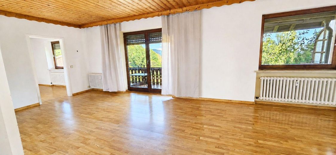 Helle 3-Zimmer-Wohnung mit Balkon und Bergblick – Foto 5