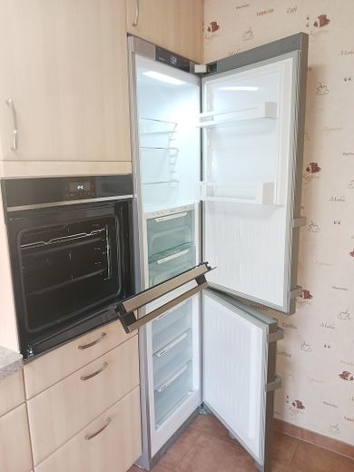 Backofen, Kühl-Gefrierschrank
