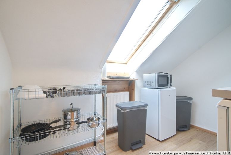 ***City Süd, 5 Fußminuten zur Fußgängerzone: möbliertes WG-Zimmer mit Küchen-Badmitbenutzung – 0045f494c2e2cf5e195e419af7072199ab92dd8e.jpg