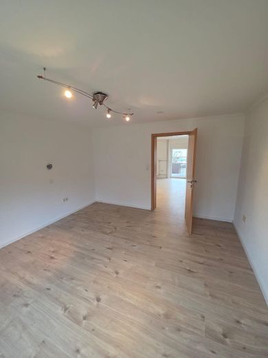 Schöne 2-Zimmer-Wohnung in Mosbach – Schlafzimmer - Bild 2
