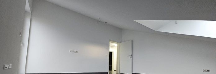3,5-Zimmer-Wohnung in Bad Vilbel: Modernes Wohnen mit Dachboden – Wohnzimmer