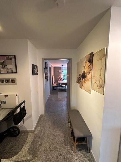 Flur - Richtung Wohnzimmer 