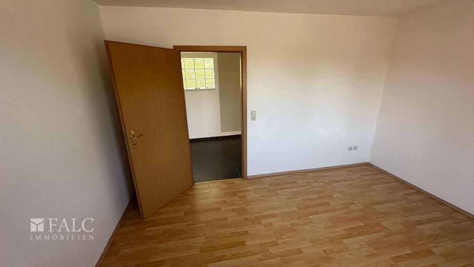 PROVISIONSFREI - Tolle 3-Zimmer-Wohnung in Schollene mit überdachter Terrasse – Schlafzimmer