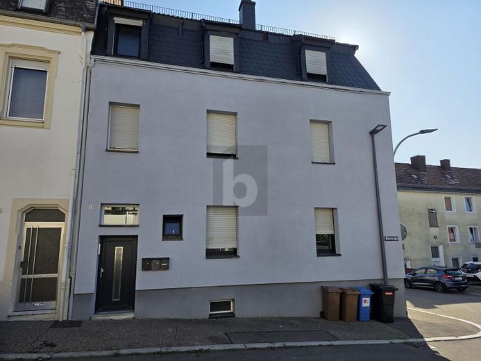 SHARE DEAL: 9 UNITS WITH INCOME – Foto 1